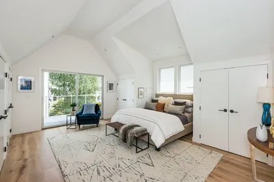 Slide of Mayo Electric