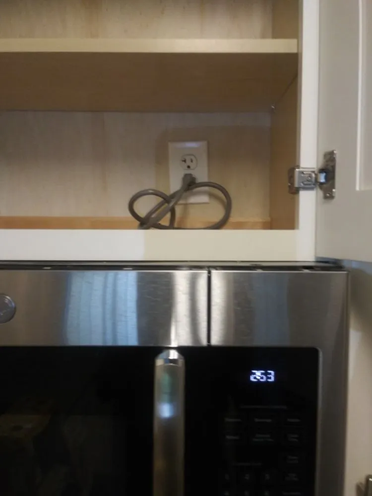 Licensed electrician providing wiring installation in , 