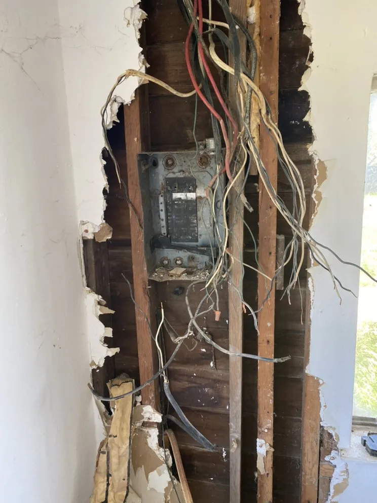 Licensed emergency electrical service service in Knights Ferry, CA - Mc Electric
