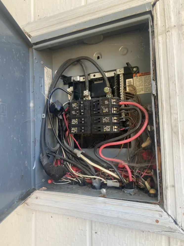 Expert outlet and switch repair in Knights Ferry, CA by Mc Electric