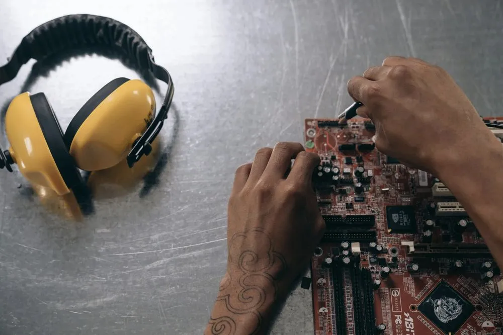 Slide of McAulturnatives