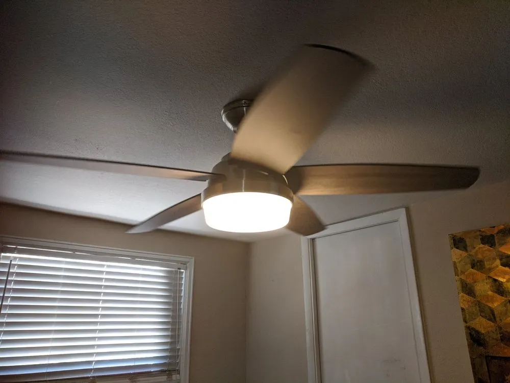 Trusted electrician providing electrical repair in , 