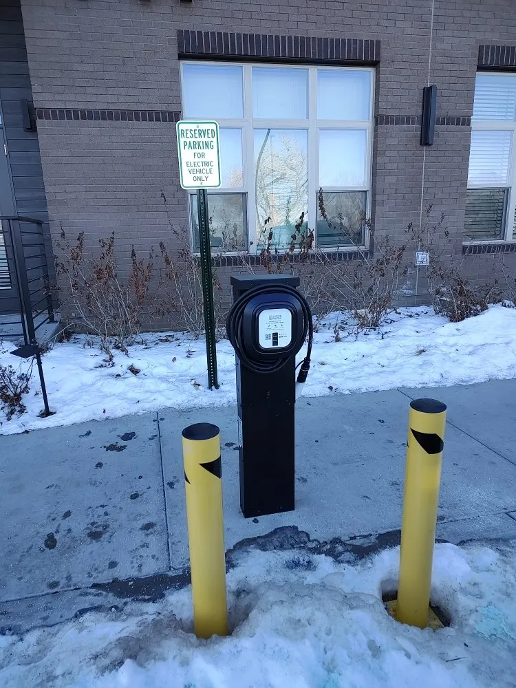 Expert electrician providing lighting installation in , 