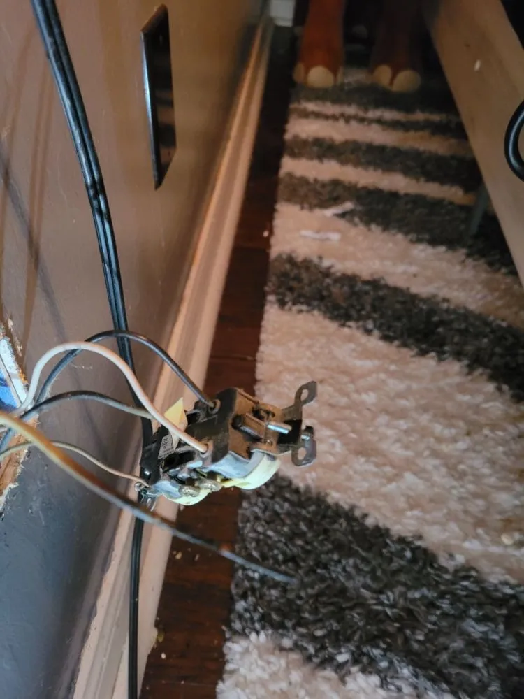 Slide of McClain's Electric Workz