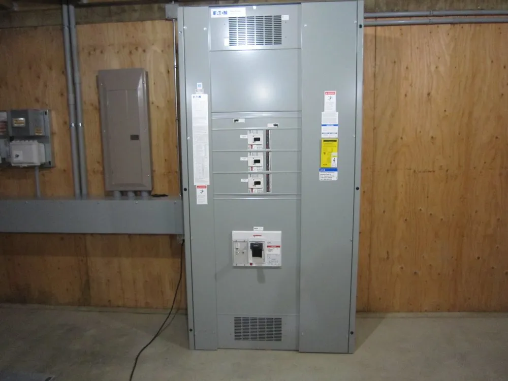 Affordable electrician providing electrical repair in Pierceton, IN - McClone Electric
