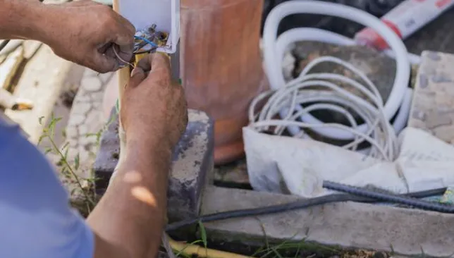 Slide of Mccullough’s electrical concepts