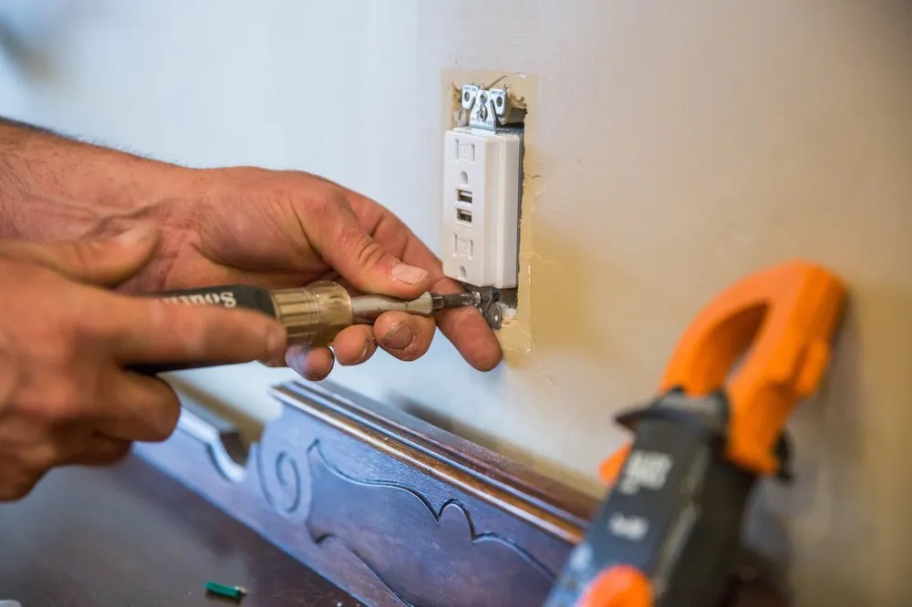 Slide of McDade-Woodcock