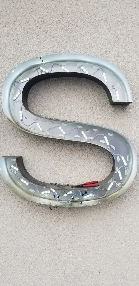 Slide of McDivitt Signs