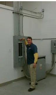 Reliable electrician providing emergency electrical service in , 