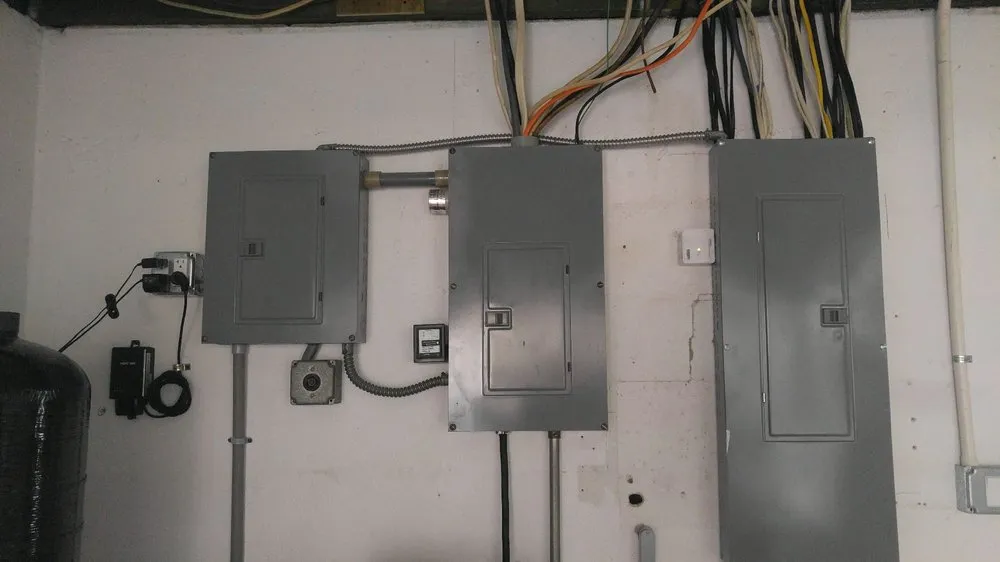 Trusted circuit breaker repair service in Parrish , FL - McGhee Electric