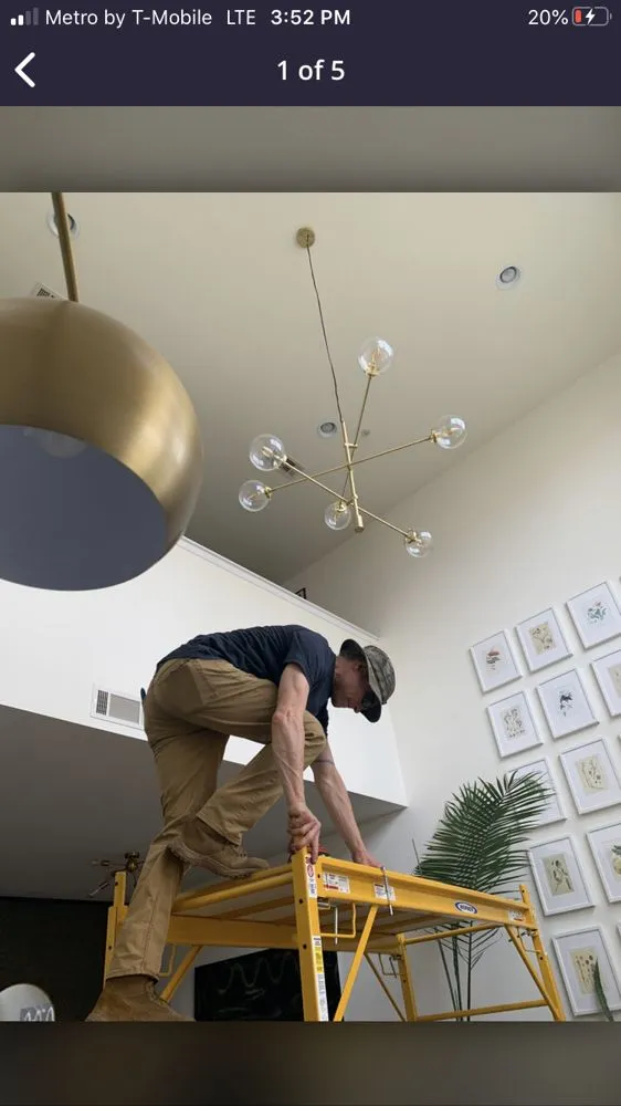 Affordable outlet and switch repair service in Slater-Marietta, SC - Mckenzie Handiwork