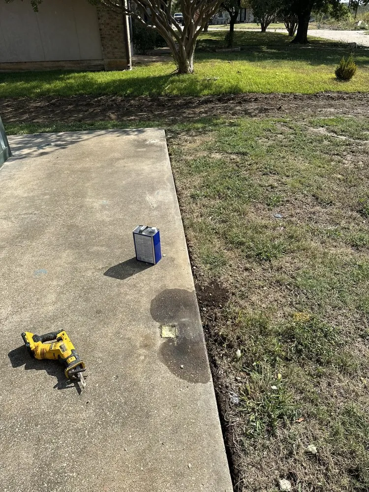 Slide of McWell’s Paint & Remodel