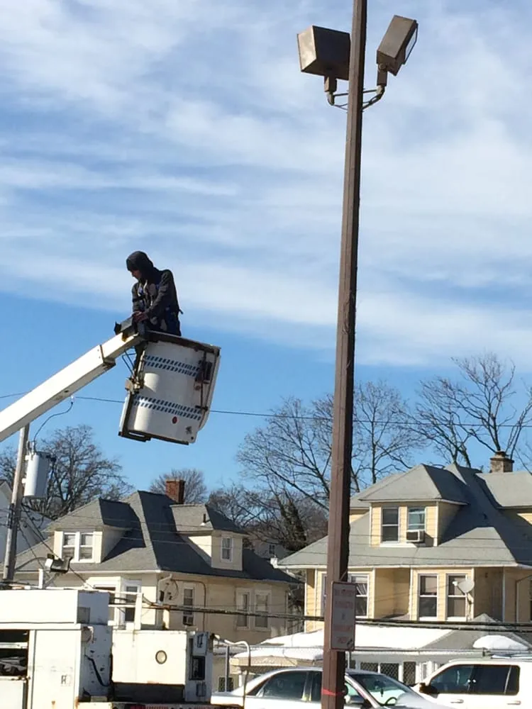 Expert outlet and switch repair experts serving Westchester County, NY - MD Electrical Contracting
