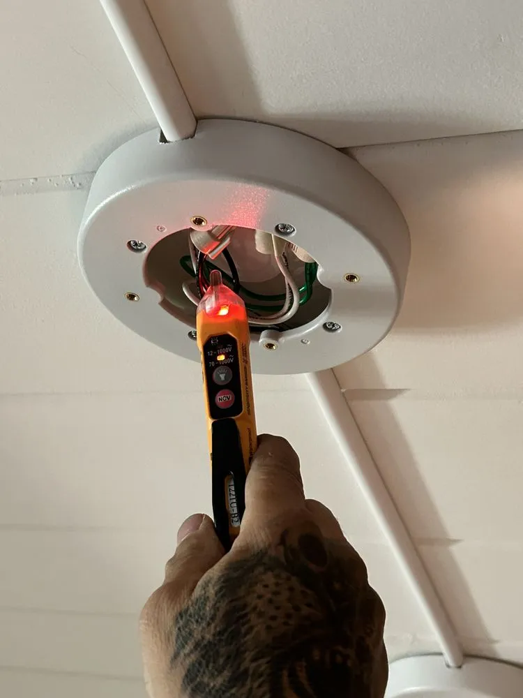 Slide of MDM Electrical Services