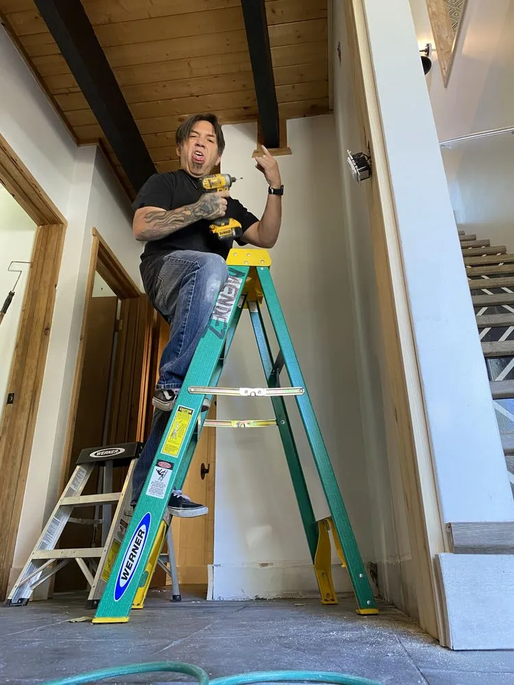 Slide of MDM Electrical Services