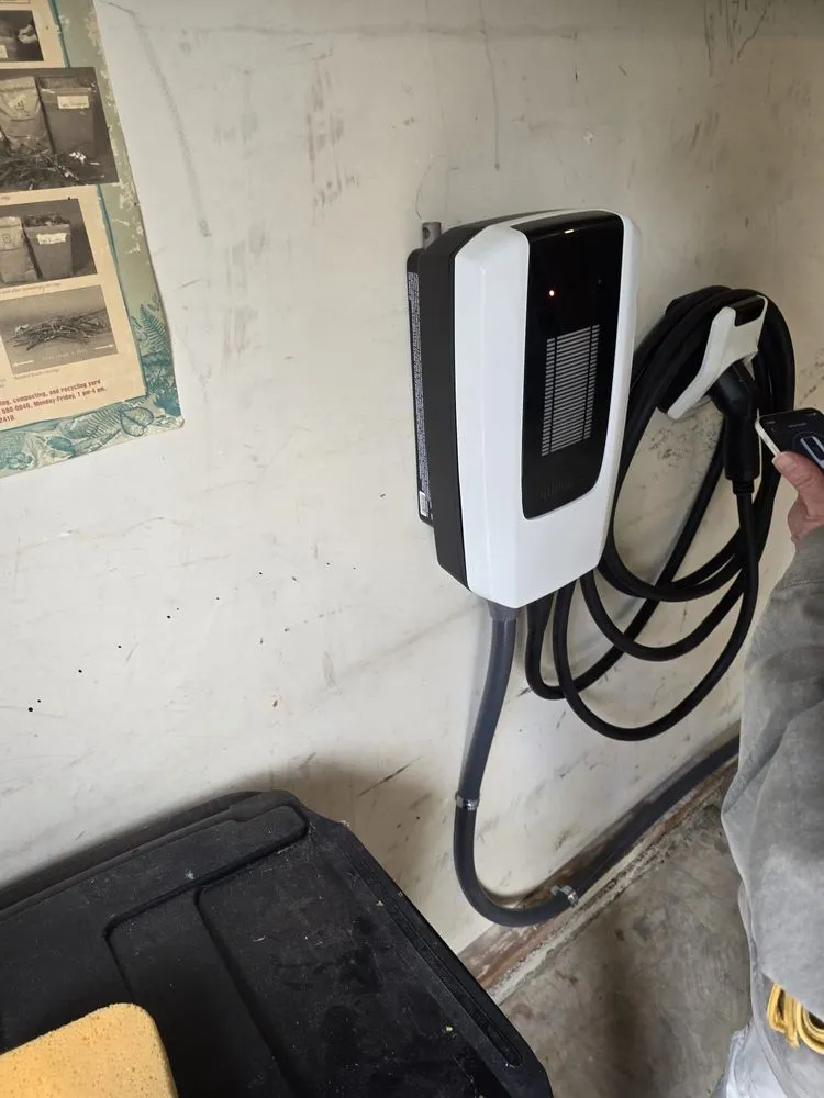 Slide of MDZ G Services