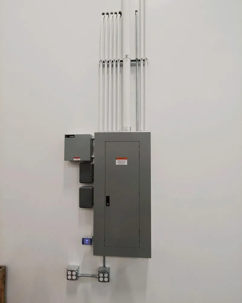 Slide of Meadowbrook Emergency Electrician