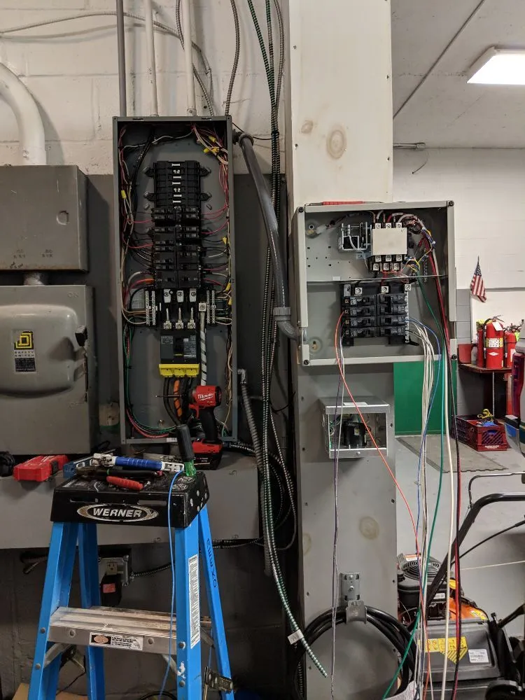 Slide of Meeko Electric