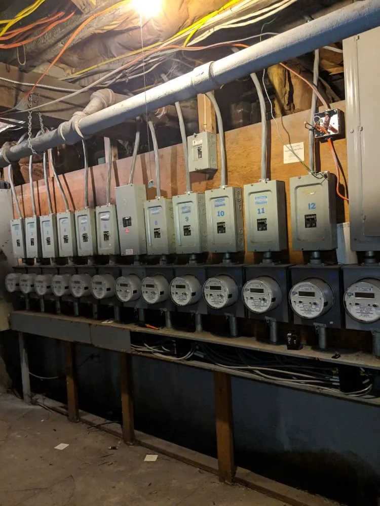 Slide of Meeko Electric