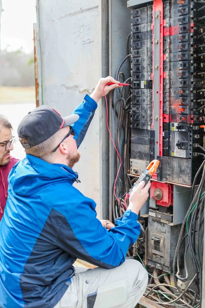 Slide of Meer Electric