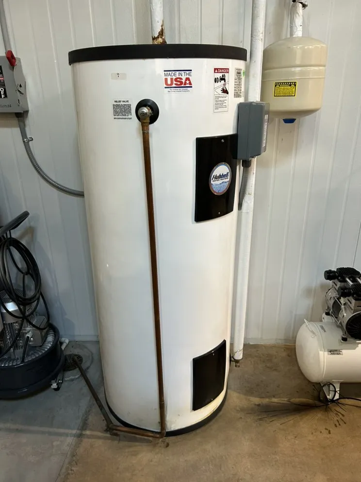 Slide of Mega Multiservice