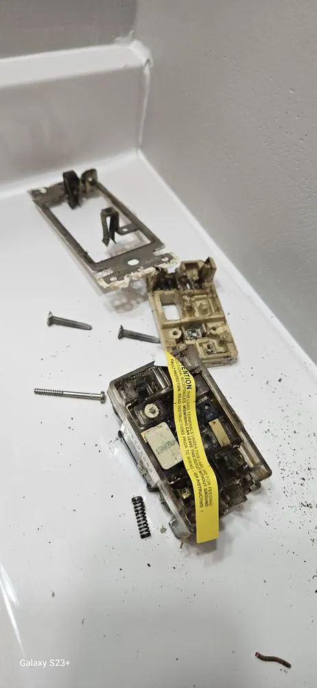 Slide of Melendez Electrical