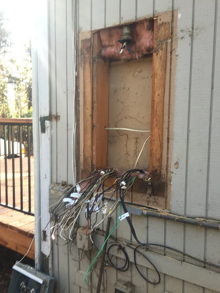 Licensed outlet and switch repair service in Smartsville, CA - MEM Electrical