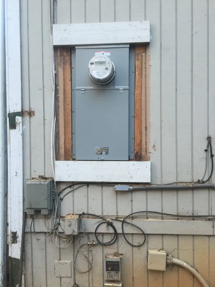 Trusted circuit breaker repair service in Smartsville, CA - MEM Electrical
