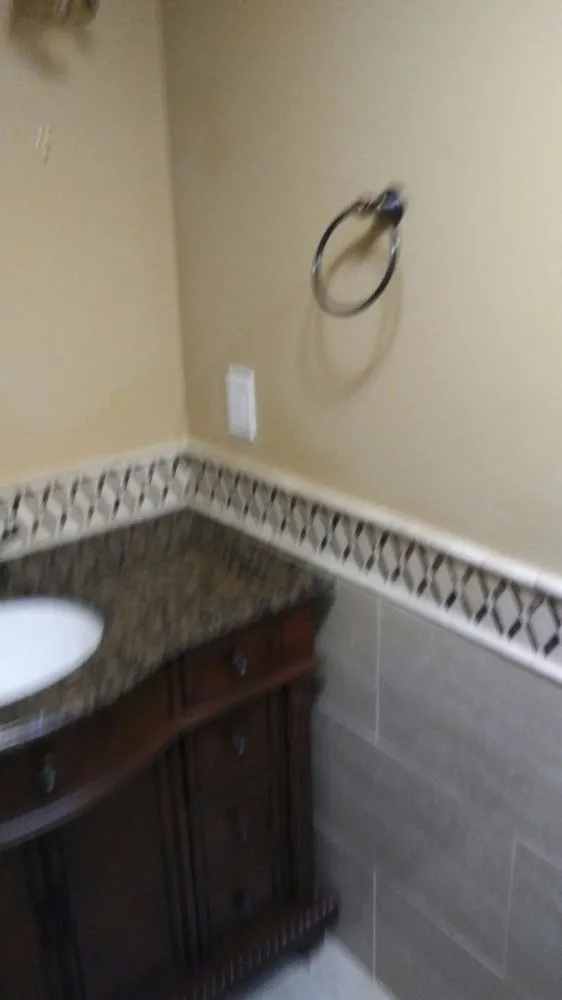 Professional outlet and switch repair service in ,  - Membrenos Pro Home Repair