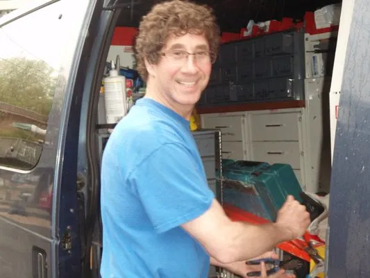 Mendelson Electric Logo