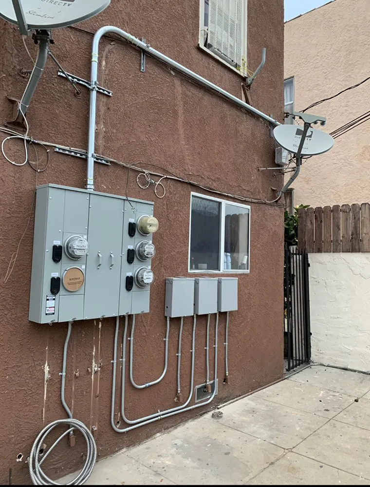 Slide of Mendez Electrical Maintenance