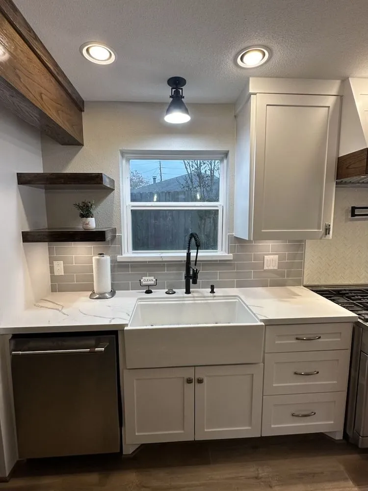 Emergency wiring installation experts serving ,  - Mendiola Remodeling & Construction