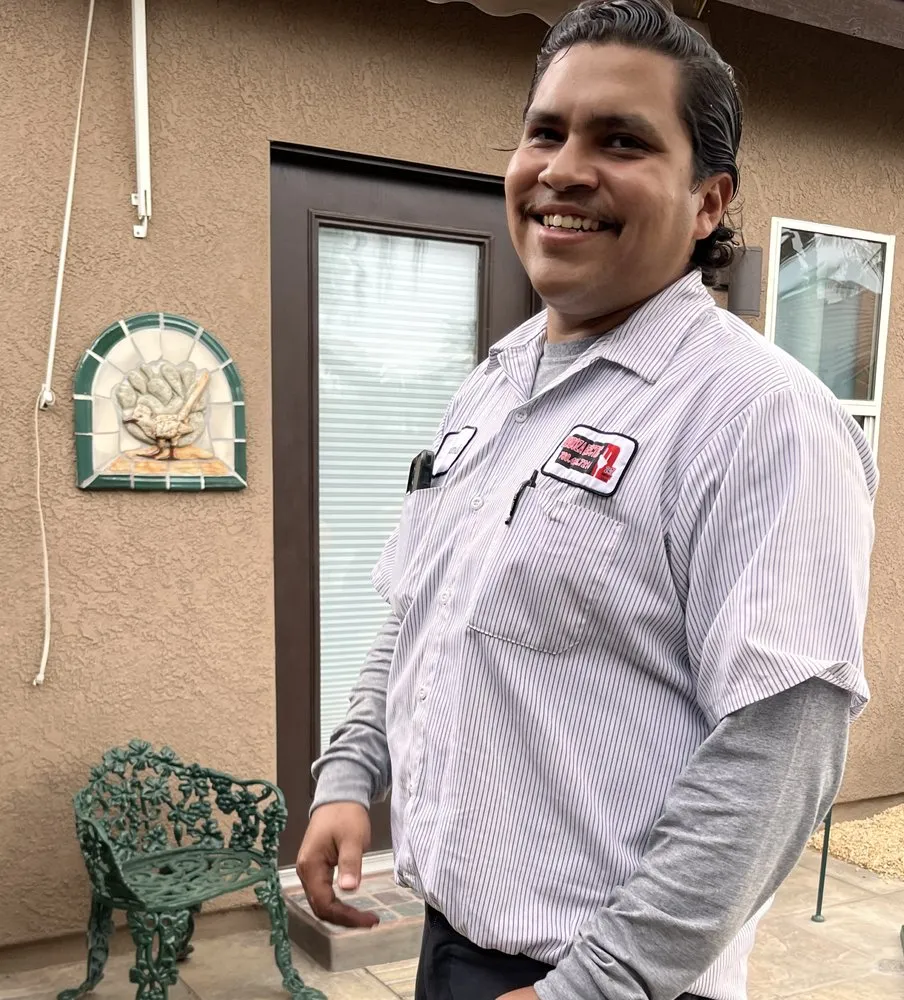 Slide of Mendoza Electric