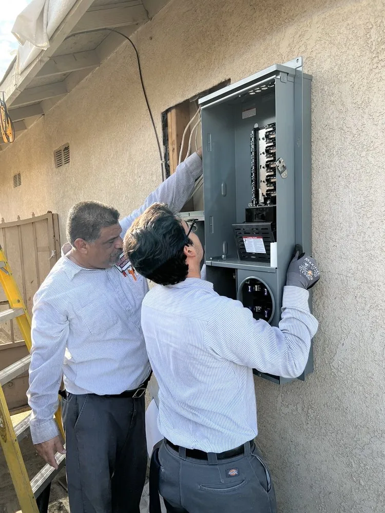 Slide of Mendoza Electric