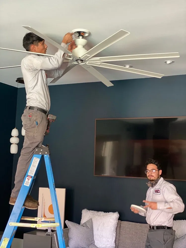 Slide of Mendoza Electric