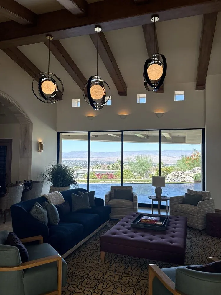 Slide of Mendoza Electric