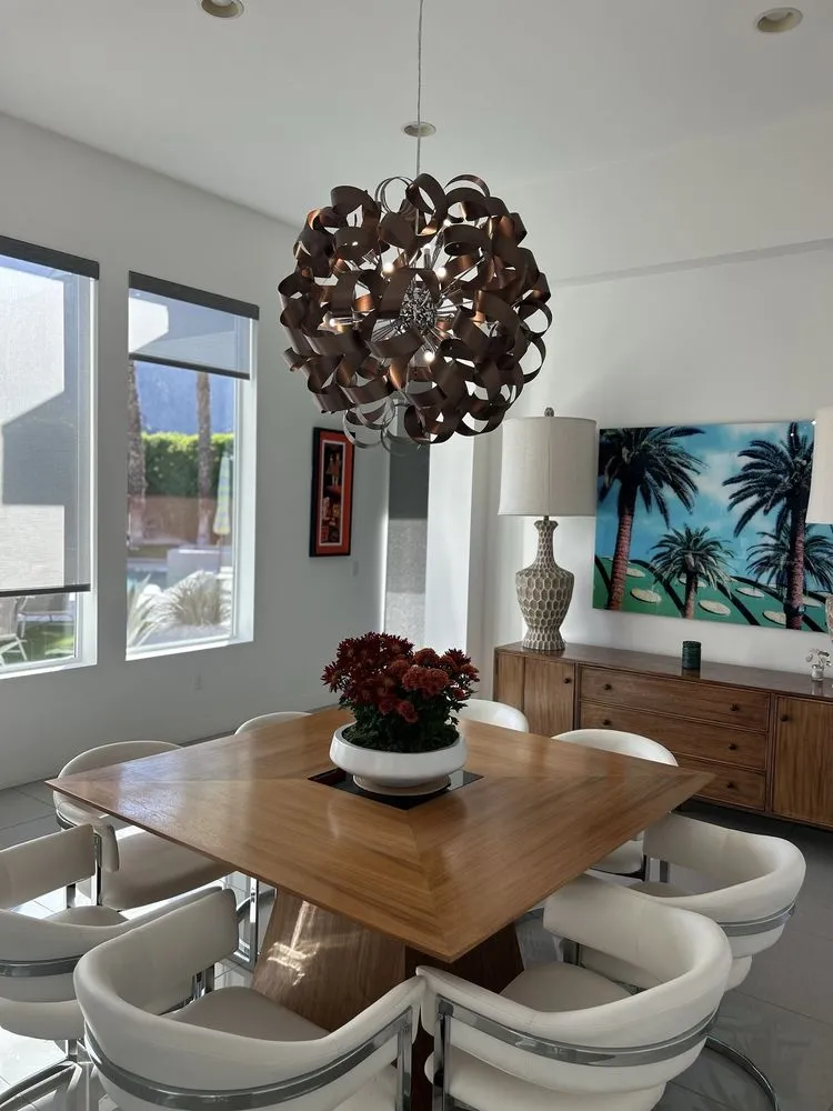 Slide of Mendoza Electric