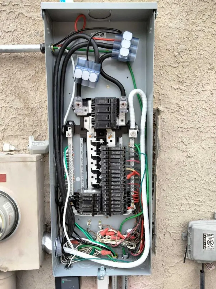 Slide of Mendoza Electric