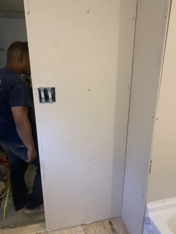 Slide of MerantsHandyServicing