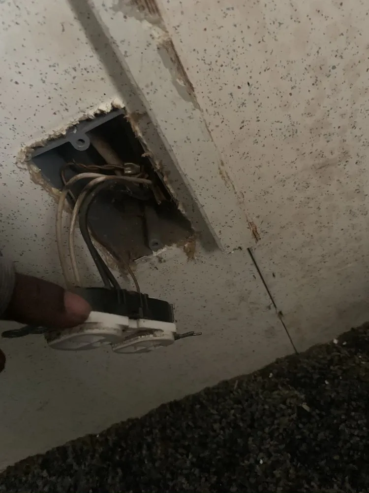 Slide of MerantsHandyServicing