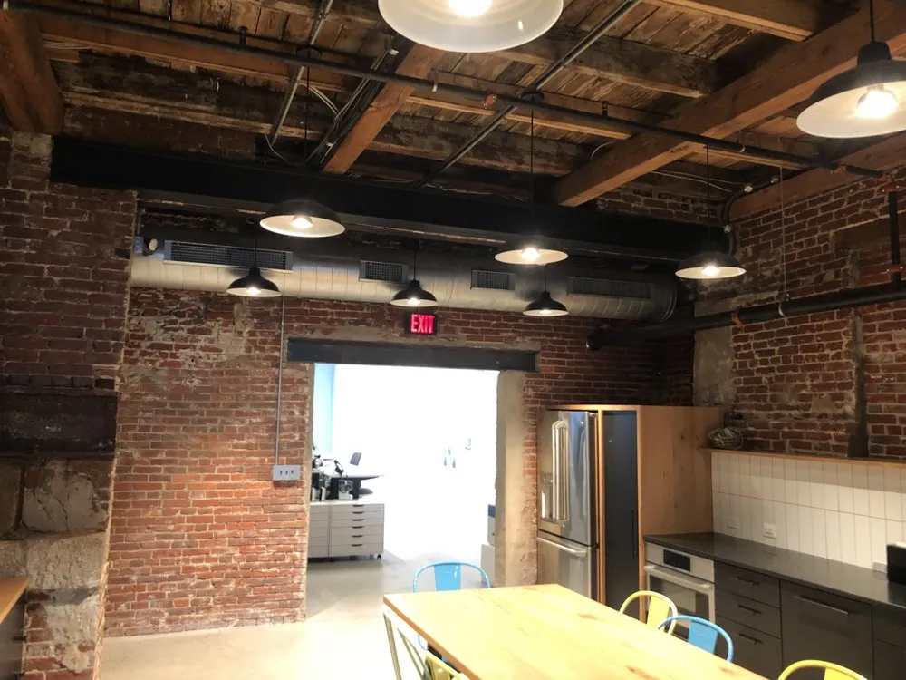 Slide of Meraw Electric