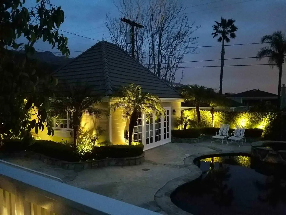 Slide of Mercado Electric