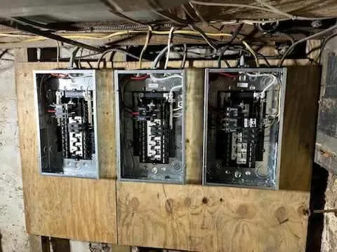 Slide of Mercantini Electric