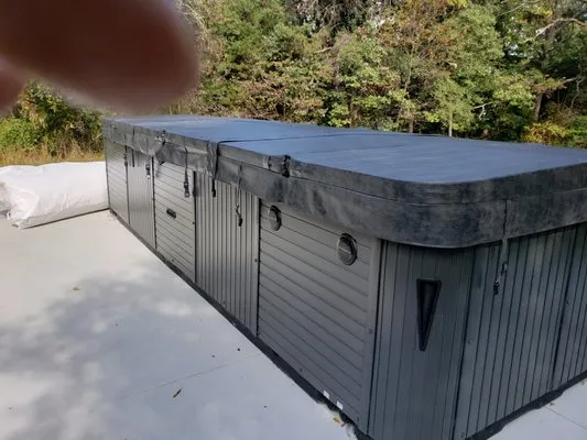 Mercer Electric Logo