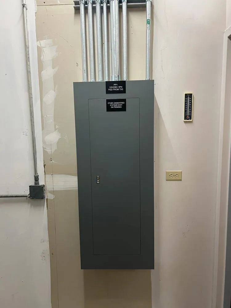 Expert electrician providing circuit breaker repair in Hotchkiss, CO - Merit Electric