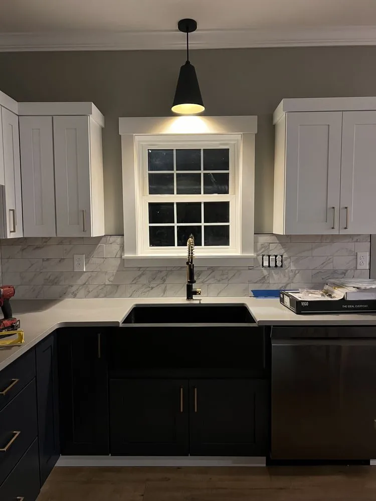 Certified circuit breaker repair service in ,  - Merryfield Electric