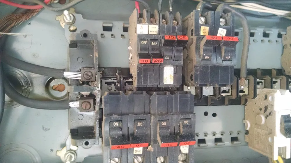 Slide of Metro Electric Contracting