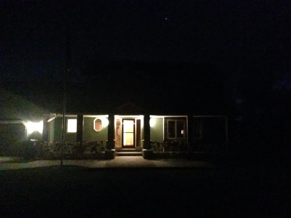 Slide of Metro Lakes Electric