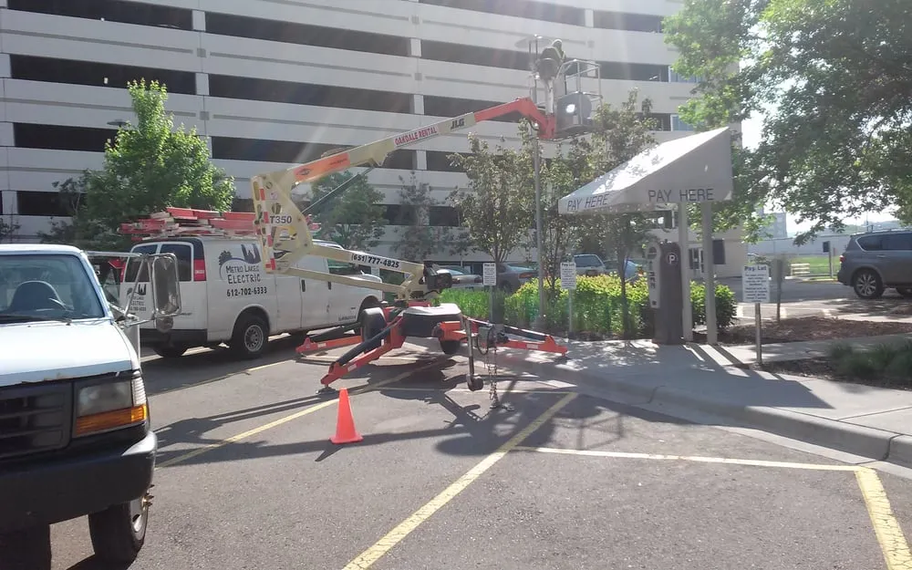 Slide of Metro Lakes Electric