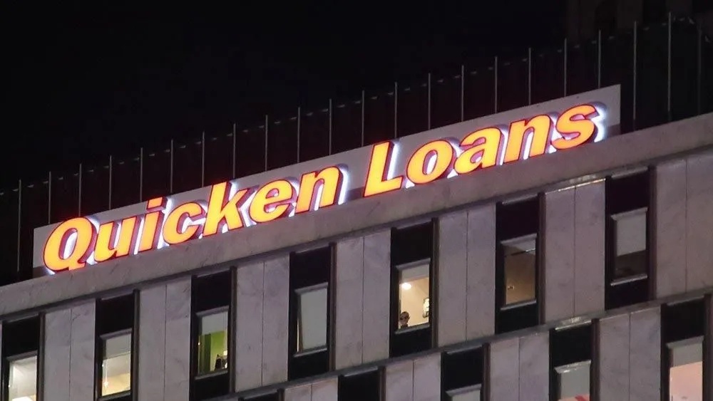 Slide of Metro Signs & Lighting